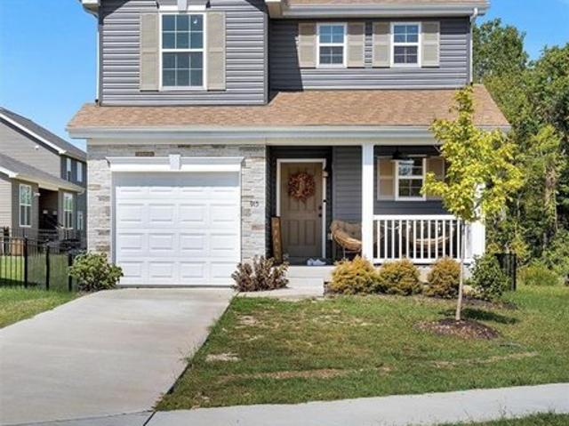 915 Walnut Point Dr, Imperial, MO 63052