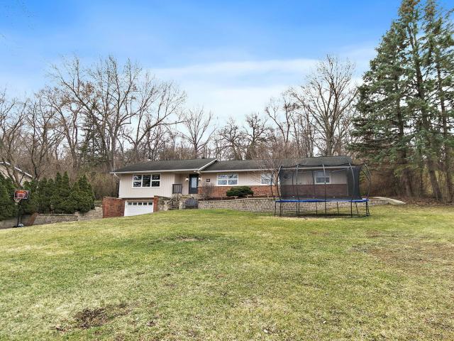 915 Willow Lane