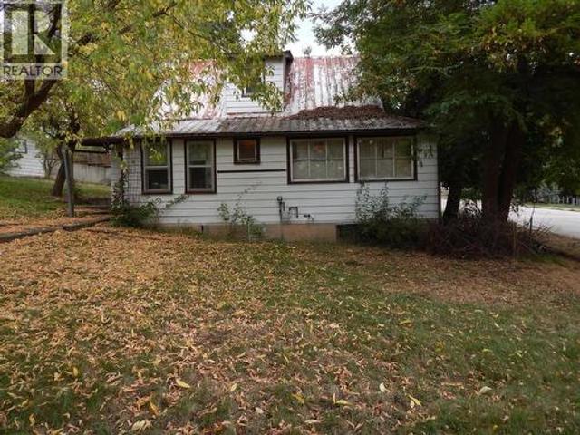 916 Cook Street, Creston, BC, V0B 1G3 house for sale | Listing ID 10401 | Royal LePage