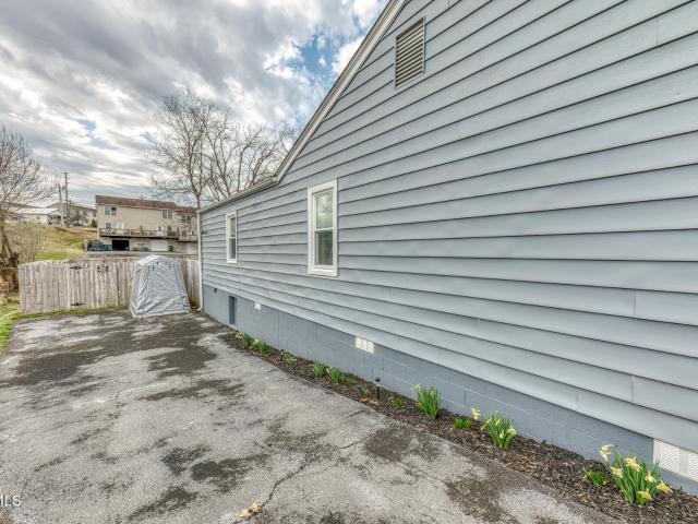 916 Clark Street