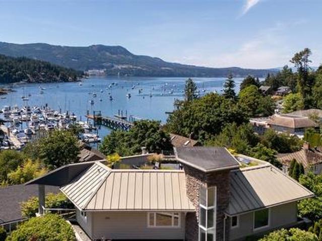 916 Grilse Lane, Central Saanich, BC, V8M 1B5 house for sale | Listing ID 1049 | Royal LePage