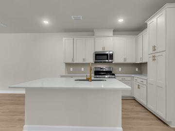 916 Dusk Drive