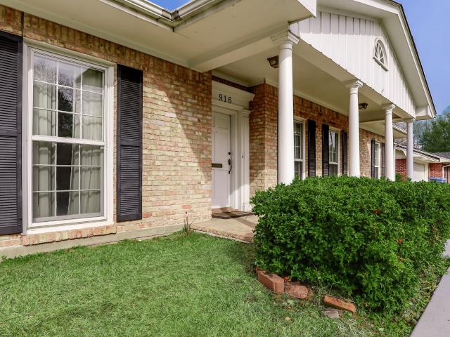 916 Jefferson Avenue