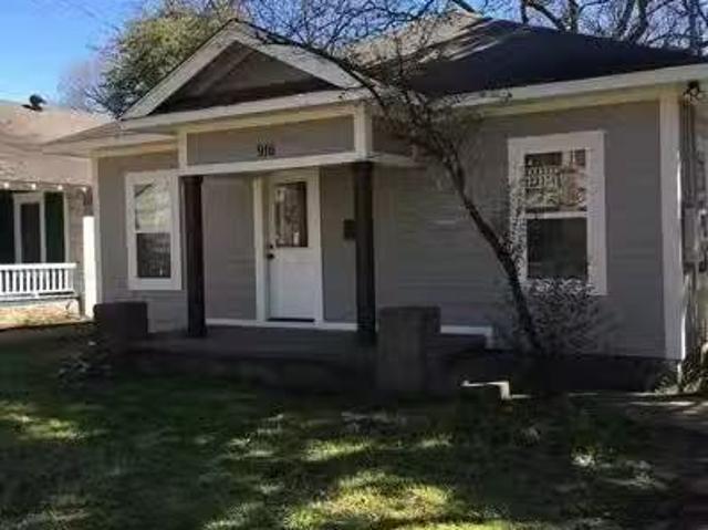 916 N Austin St #1, Denton, TX 76201 MLS 21210567
