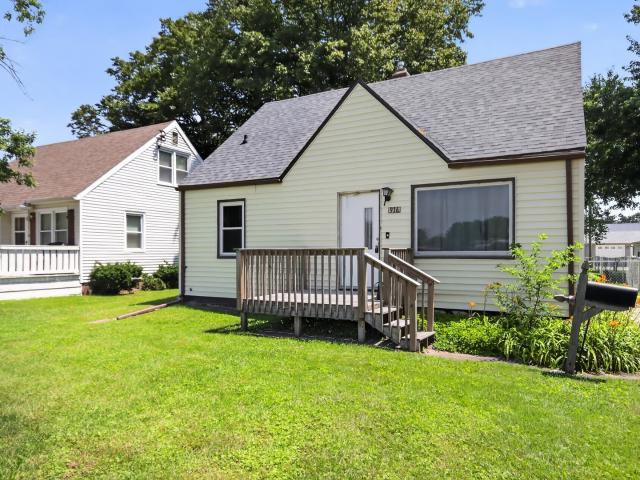916 N Sangamon Avenue