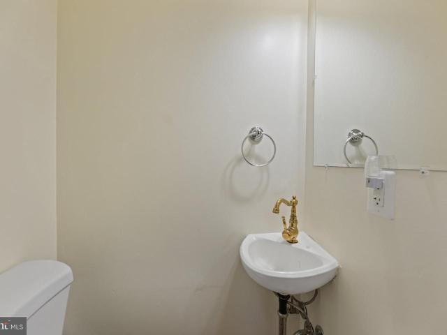 916 Shepherd Street NW, Washington, US, DC