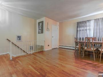 916 Stuyvesant Avenue # 2