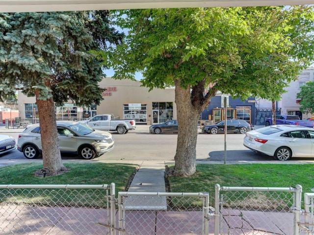 916 W 9th Avenue