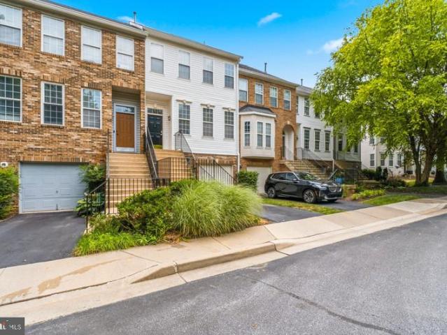 9175 Carriage House Lane