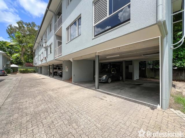 9/176 Hoare StreetManoora QLD 4870, Australia