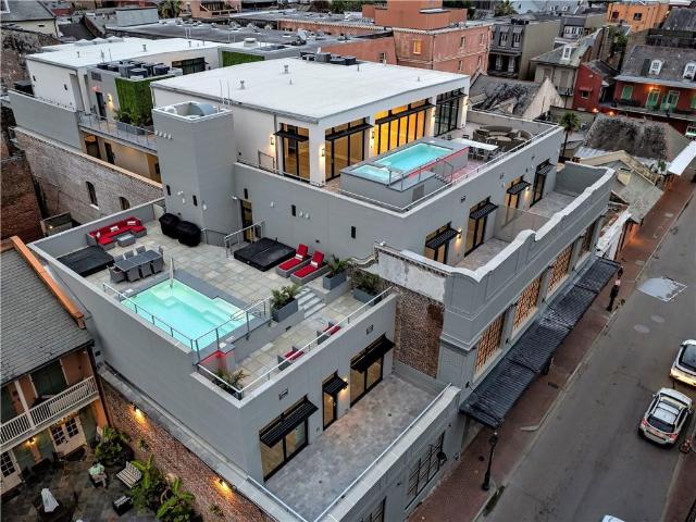917 Conti Street # 303