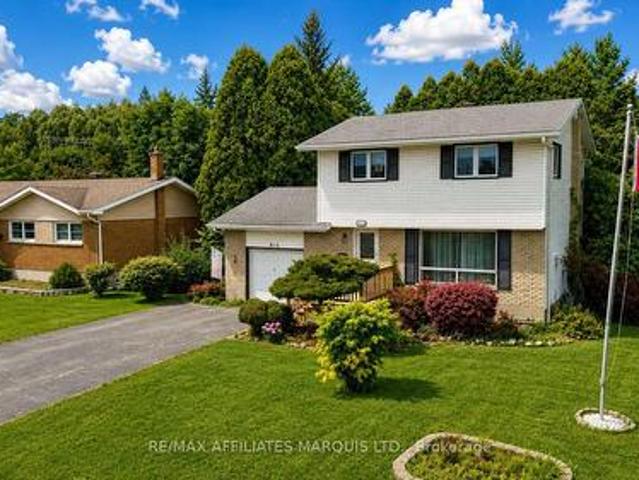 917 Queen Street, Cornwall, ON, K6J 1P3 house for sale | Listing ID X13705 | Royal LePage
