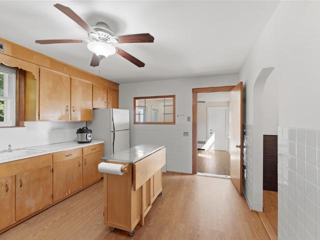917 Woonsocket Hill Road