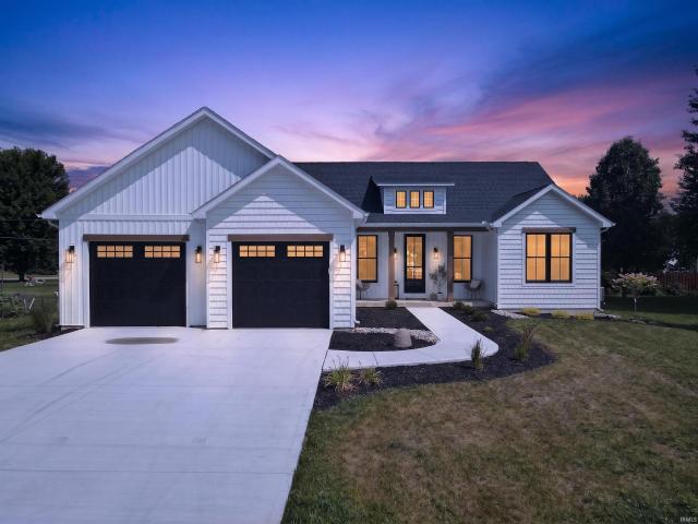 9186 E Snow White Road
