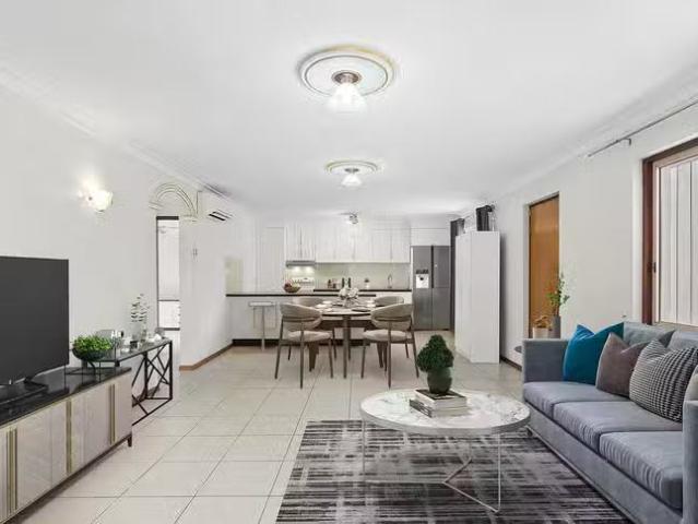 9/18 Glena Street, Fairfield, QLD 4103