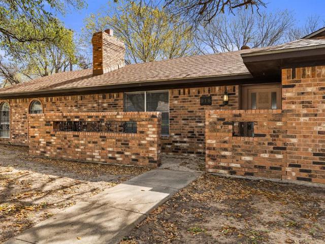 918 Saint Charles Court