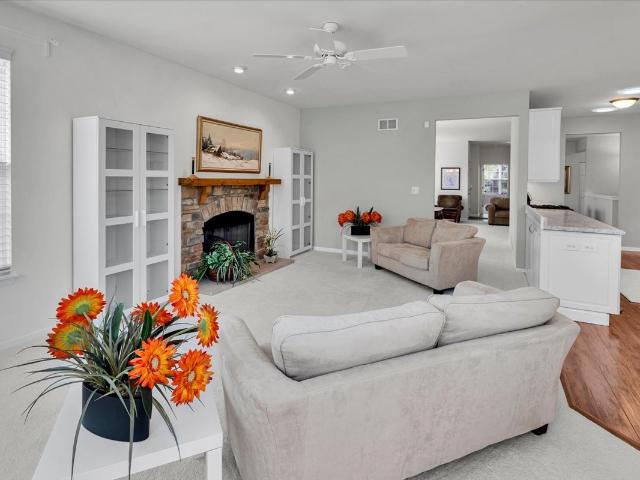 918 Scottsdale Drive