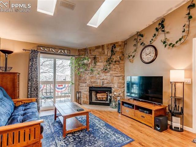 918 Tenderfoot Hill Road