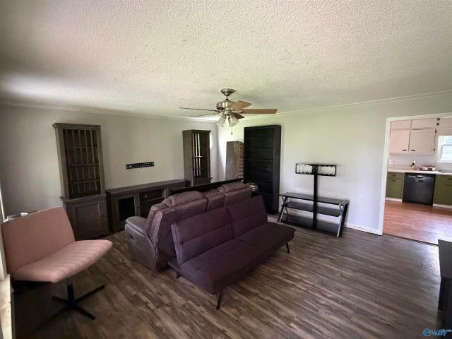 9194 County Road 236