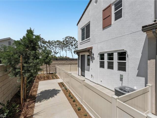 9198 Waverly Lane