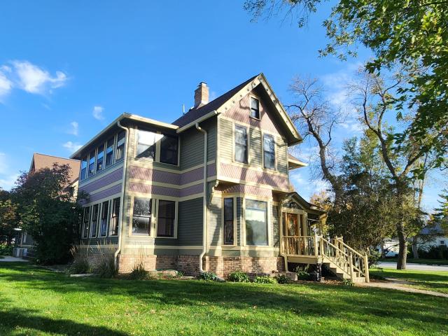 919 3rd Avenue SW