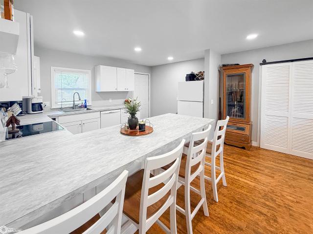 919 3rd Street NE