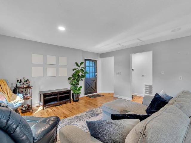 919 Berkeley Drive