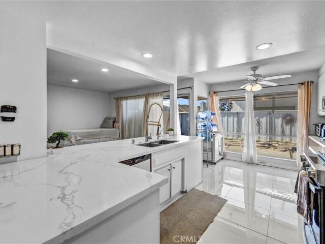 919 Glencliff