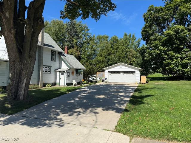 919 E 17th Street
