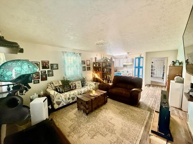 919 Memorial Dr