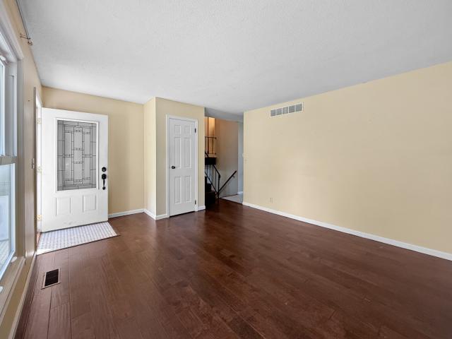 919 North Drive