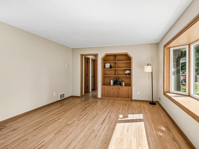 91 65 1/2 Way NE