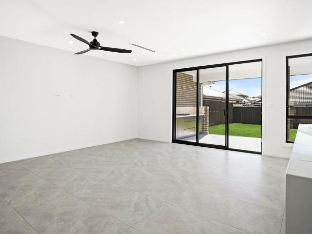 91 Thirlmere Way, Tahmoor