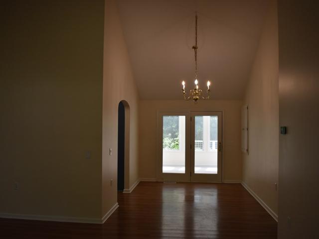 91 Upper Meadows Rd