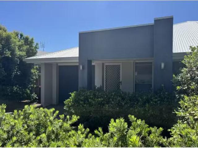 91 Awabakal Drive, Fletcher House for rent Listed by Brooke C.