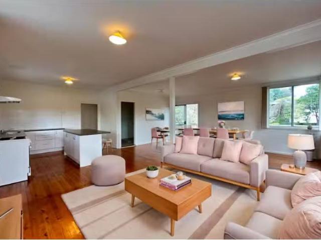 91 Carawa Road, Cromer House for rent Listed by Patrick Ponfo.