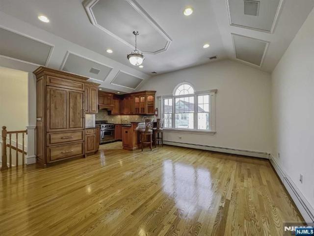 91 Cutler Street 2/2nd Flr, Clifton, US, NJ