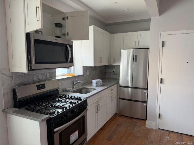91 East 54th Street, Unit 2R