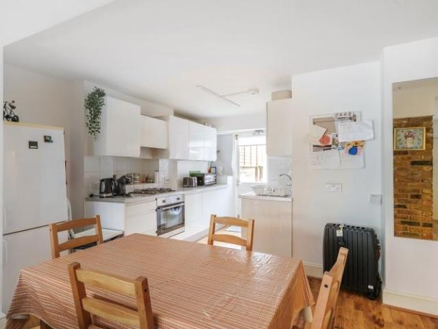 91 Fernhead Road, London, W9 3EA, United Kingdom | 2 bed apartment for rent #139268480 | Rentberry