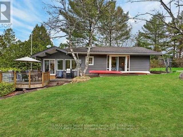 91 Gibson Bay Road, Whitestone Hagerman, ON, P0A 1G0 house for sale | Listing ID X13412 | Royal LePage