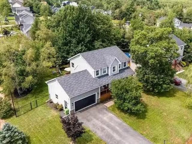91 Halewood Drive, Falmouth, NS, B0P 1L0 house for sale Lis.