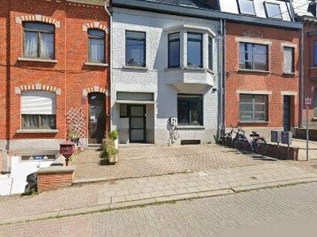 91 m2 apartment for rent in Halle