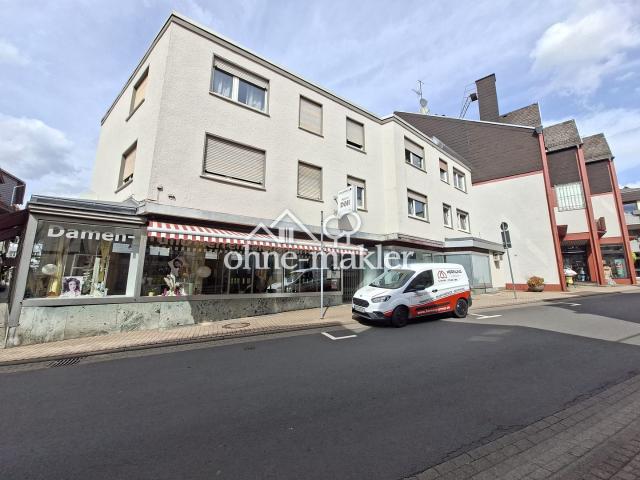 Großzügige 2 Zimmer Wohnung mit ca. 91 m², großer Küche & Balkon – direkt am Europaplatz in Schotten