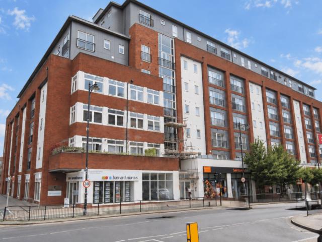 Canon Court, 91 Manor Road. 2 bed flat to rent £1,575 pcm £363 pw