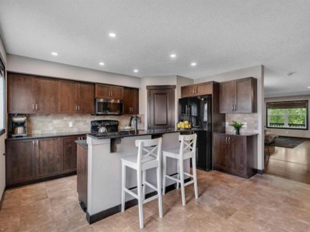 91 Panora Square Nw, Calgary, AB, T3K 0R3 house for sale | Listing ID A2331 | Royal LePage