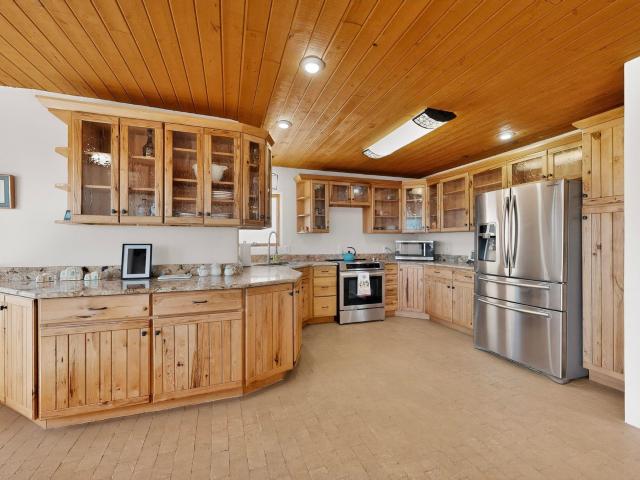 91 Private Drive 1613 B