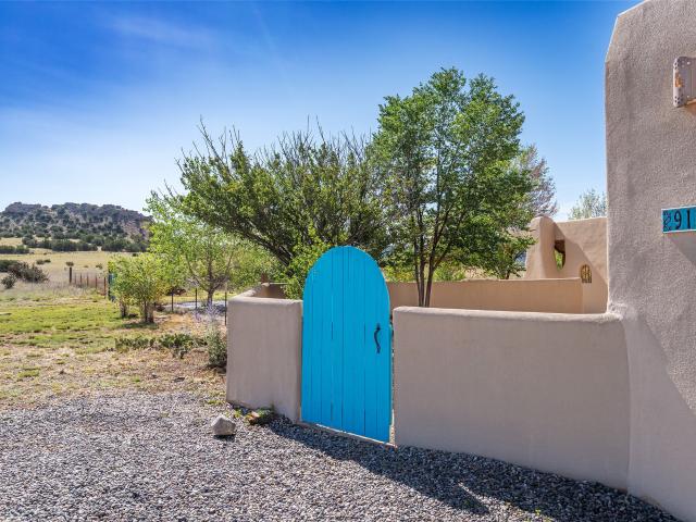 91 Private Drive 1613 B