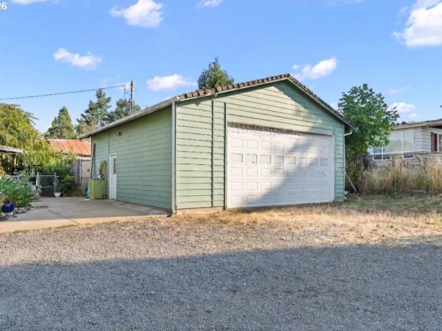 92043 spicer ln