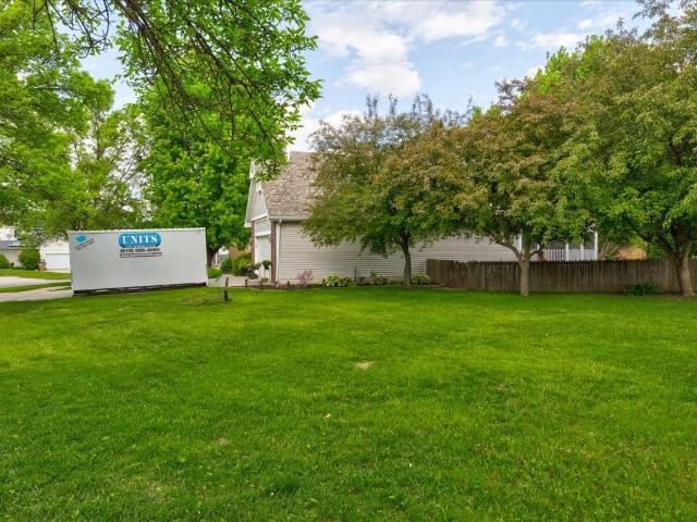 9204 Oakridge Place