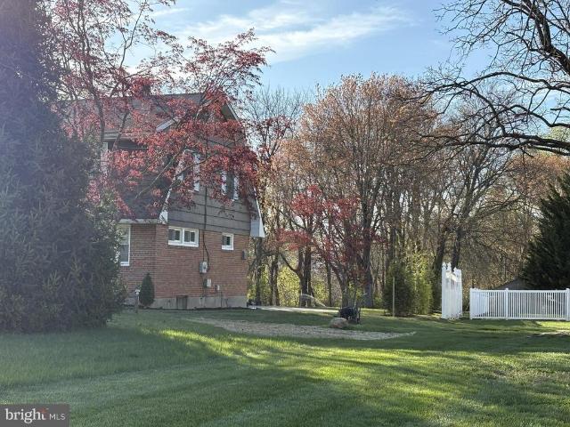 9204 Snyder Lane